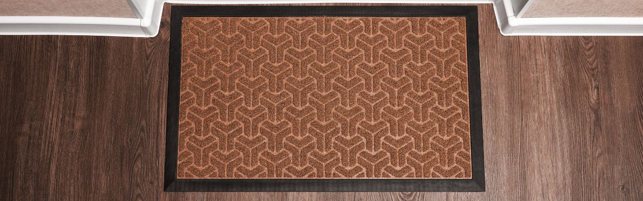 Scraper Mats vs. Wiper Mats: What’s the Difference?