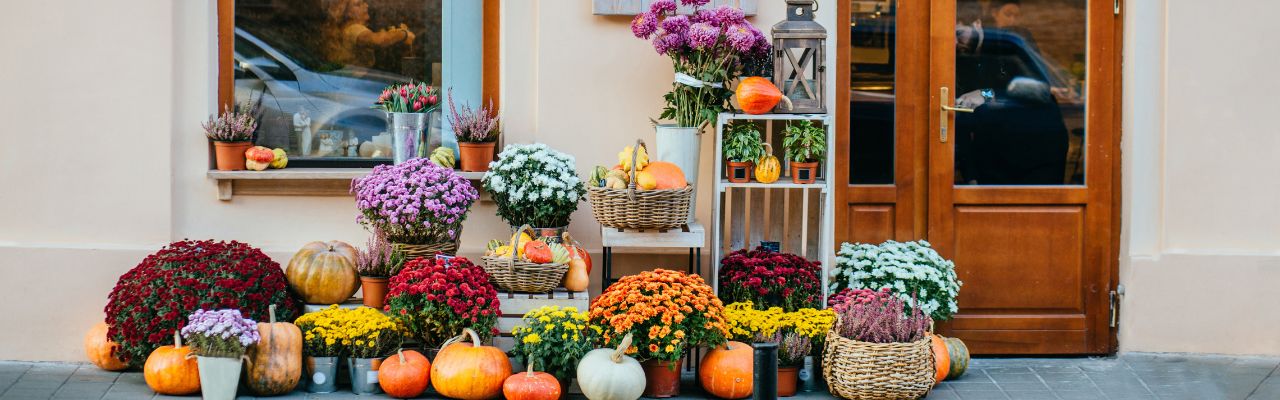 6 Creative Ways To Make Your Storefront Stand Out