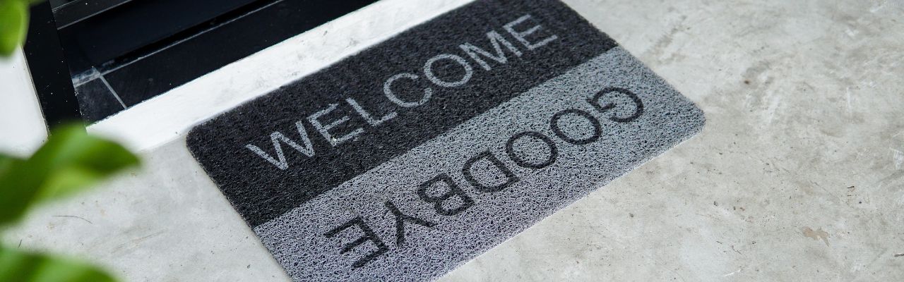 A Quick Guide to Doormat Dimensions for Your Home