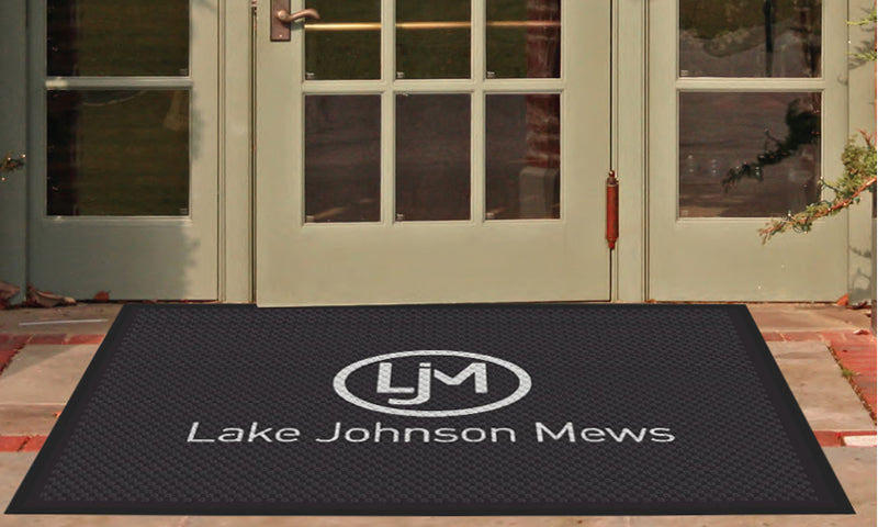 Lake Johnson Mews §