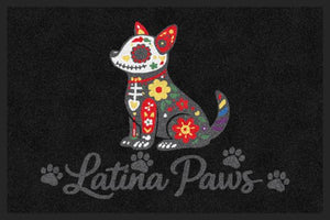Latina paws