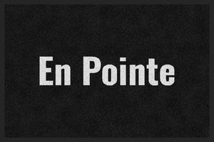 EN POINTE