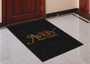 Avery Piano co vertical