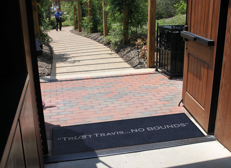 TrUSt TravisNO BOUNDS