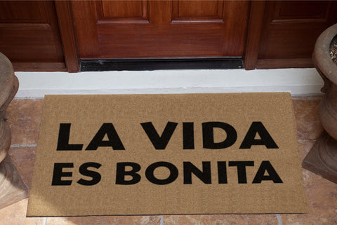 LA VIDA ES BONITA §