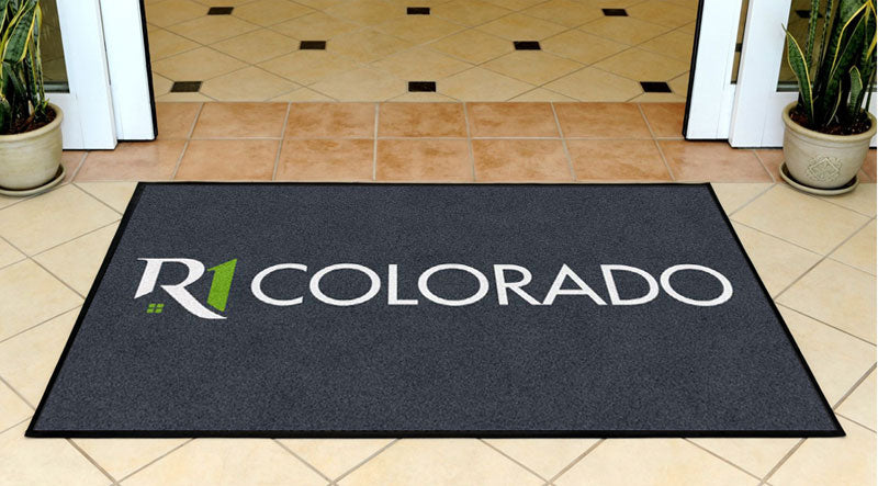 R1 Colorado floor mat