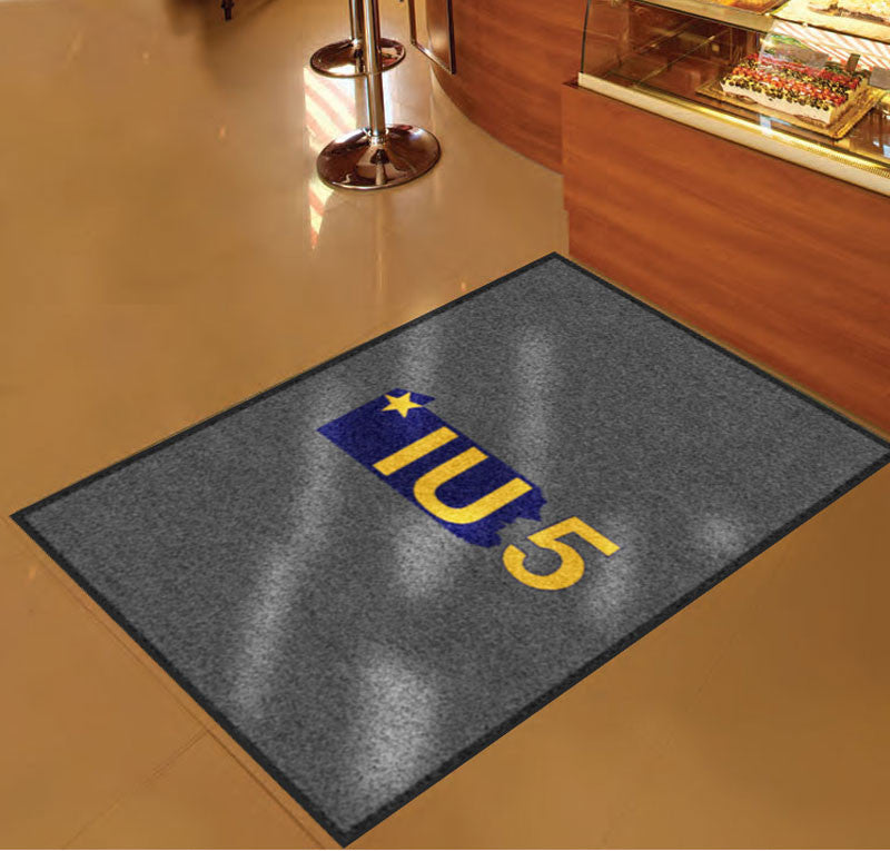 IU 5 Migrant Ed 3 X 5 Rubber Backed Carpeted - The Personalized Doormats Company