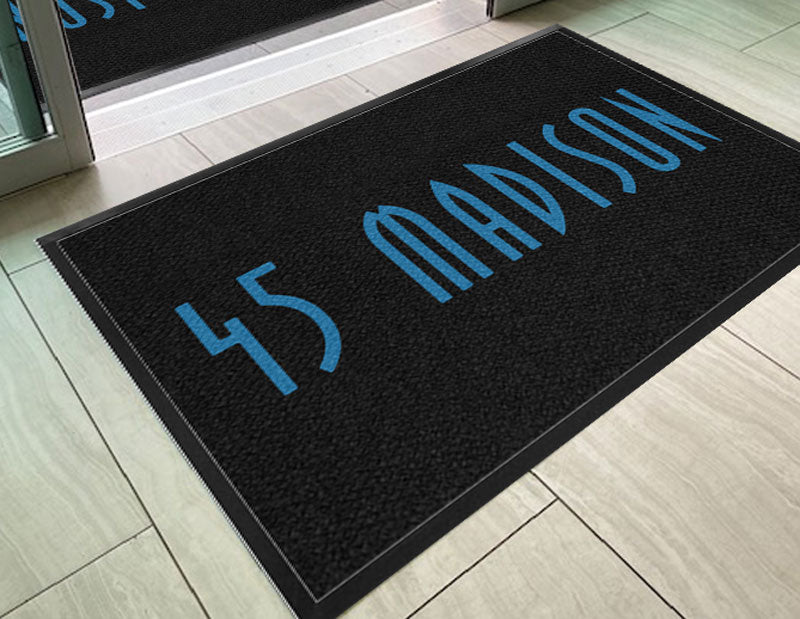 45 Madison Outdoor Rugs §
